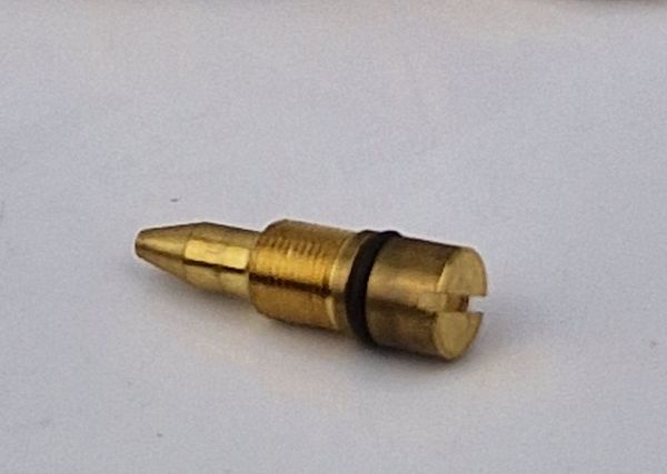 Drosselklappen-Einstellschraube R850/1100/1150; 9-mm-Ausführung inkl. O-Ring BMW 13541342074